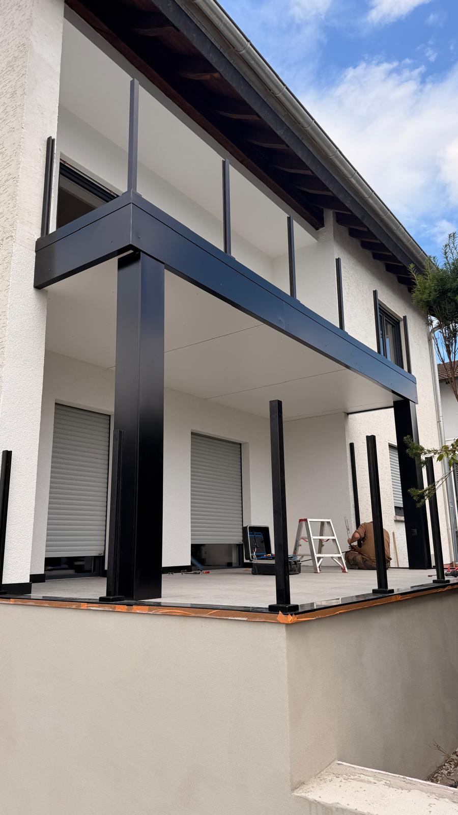 Umbau eines alten Balkons zu einem modernen Balkon